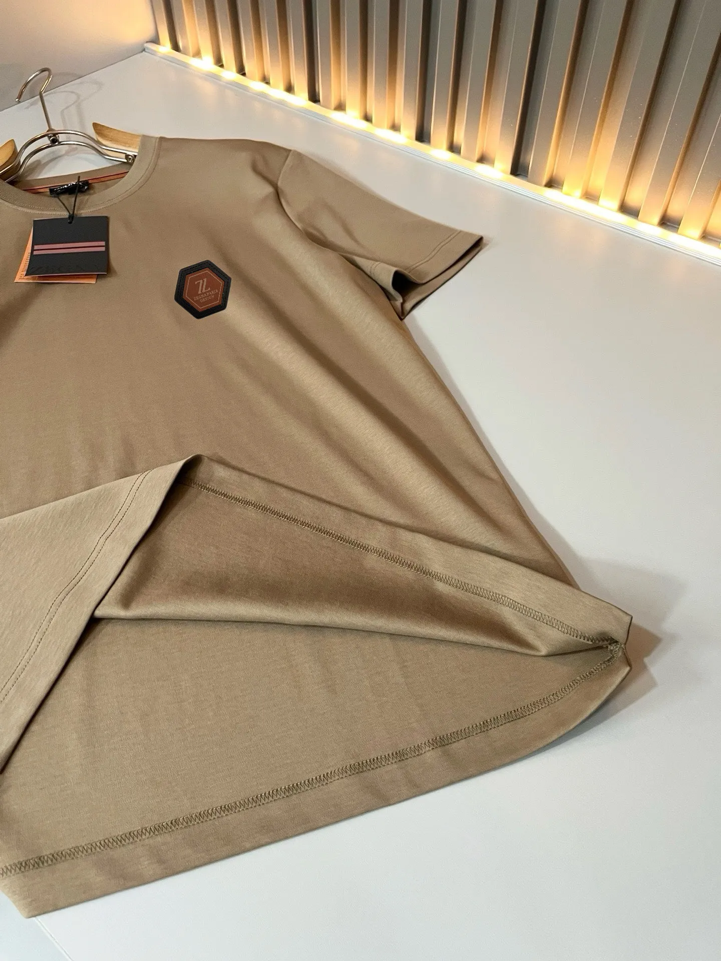 ，Ermenegildo Zeg*a * 2026 T ， ！ Classic ！ ！ ， 、 ！ 、 … Quality 。Size：M-3XL
